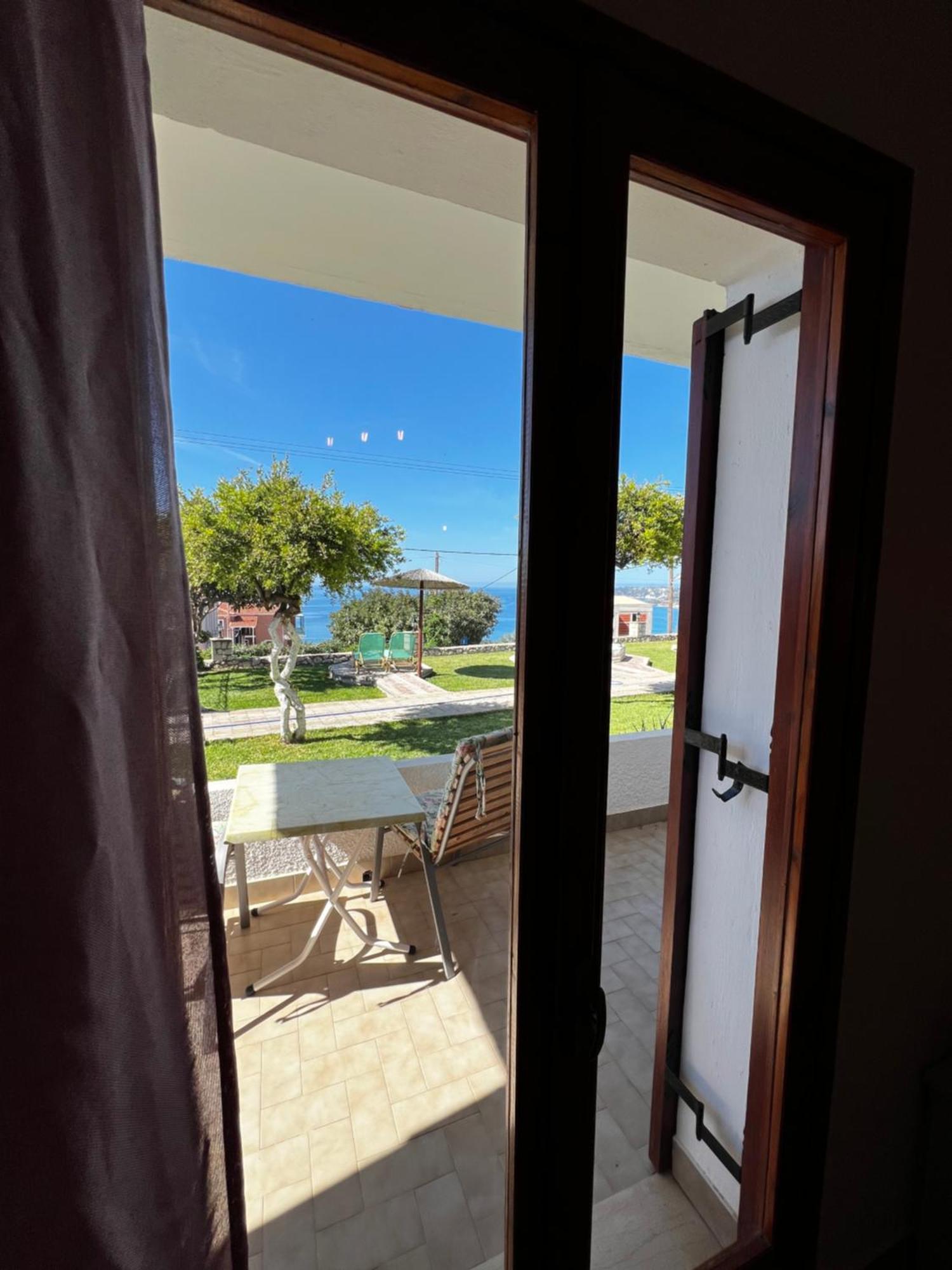 Ocean Front Studios 77 Lourdata  Quarto foto